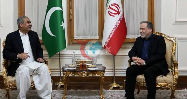 Pakistan və İran arasında diplomatik danışıqlar: Naqvi və Arakchi Met