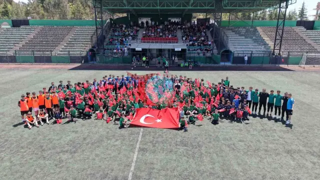 Çayırova'da 19 Mayıs Futbol Turnuvası Coşkusu