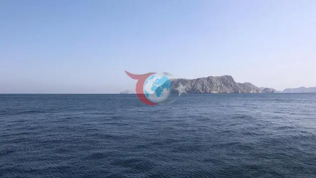 Hürmüz Boğazı'nda 24 Saatte 26 Geminin Geçişi