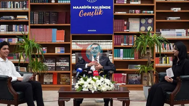 Bakan Tekin Öğrencilerle Eğitimde Reformları Konuştu