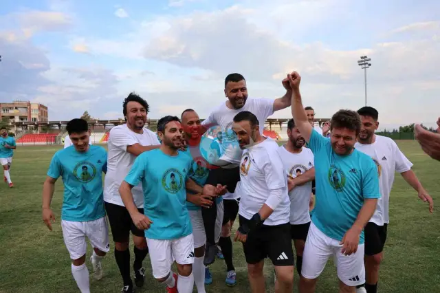 Anıl Taşdemir Futbola Veda Etti: Söke'de Anlamlı Organizasyon
