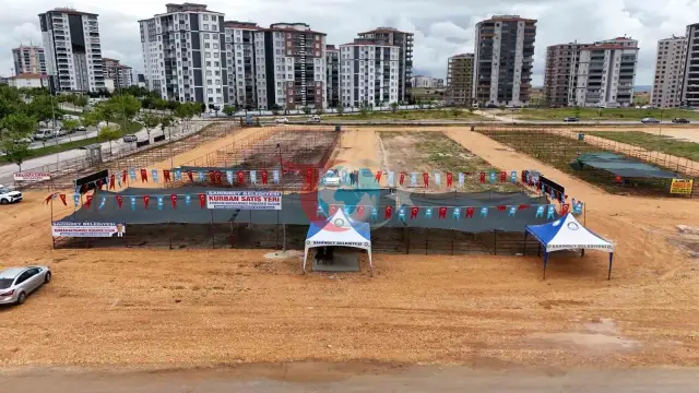 Şahinbey'de Kurban Satış ve Kesim Yerleri Düzenlendi