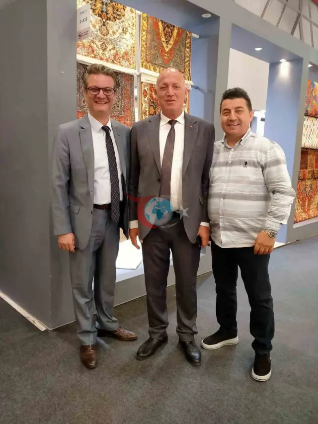 Мэр Кумрал HOMETEX жәрмеңкесінде Babadağ компанияларын аралады