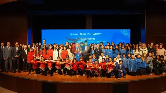 Gənclər Sıfır Tullantı Hərəkatı ilə Ekoloji Maarifləndirməni Artırır