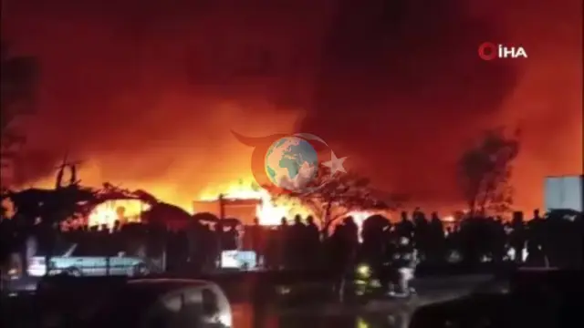 Rawalpindi'de Pazar Yangını: İş Yerleri Zarar Gördü