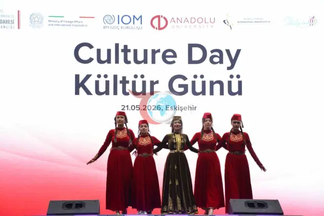 Anadolu Üniversitesi'nde Kültürlerin Buluşması Rüzgarı