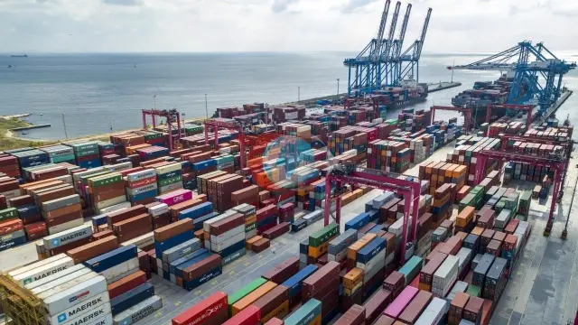 Türkiye'nin Günlük İhracatında Tarihi Zirve: 2.4 Milyar Dolar