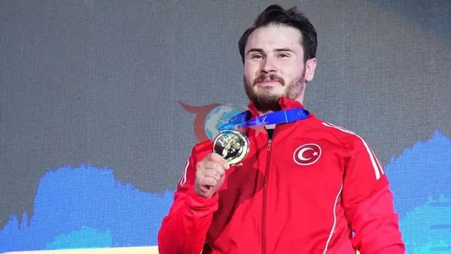 Karate üzrə Avropa Çempionatında Enes Özdemirdən Tarixi Qələbə