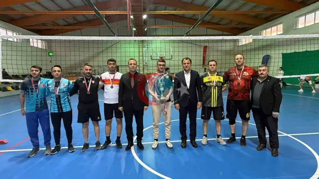 Aydıntepe'de Voleybol Turnuvası Coşkuyla Sona Erdi