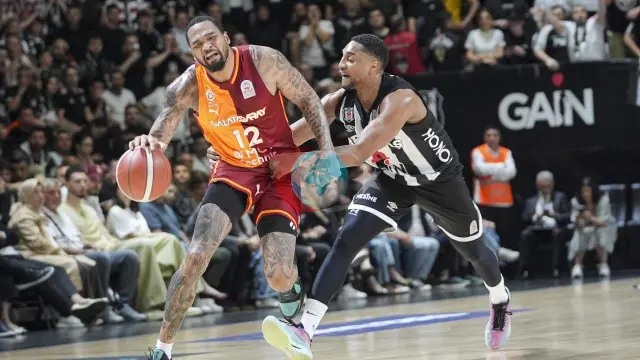 Beşiktaş, Galatasaray'ı Play-off Çeyrek Finalinde Farklı Geçti
