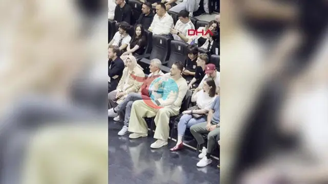 Alperen Şengün Akatlar'da Taraftarlarla Buluştu