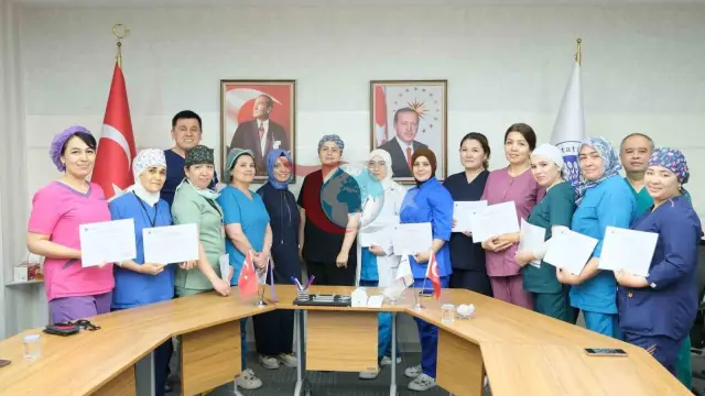 Özbekistanlı Sağlık Çalışanlarına Uluslararası Eğitim Desteği