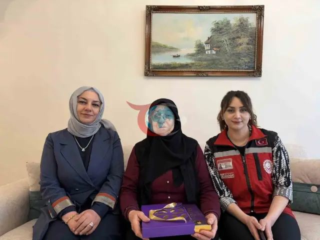 Bayburt'ta Şehit Aileleri ve Gazilere Bayram Ziyareti