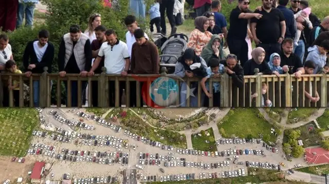 Van Gölü'nün Büyüleyici İnci Kefali Göçü Ziyaretçileri Ağırlıyor