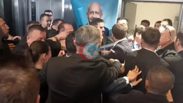 Kemal Kılıçdaroğlu CHP Genel Merkezi'ne Döndü