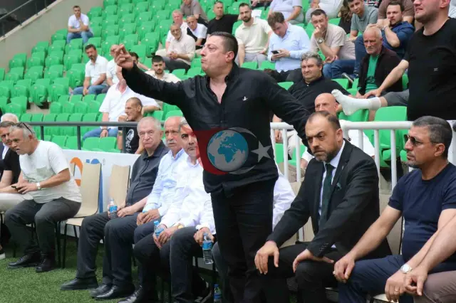 Sakaryaspor Kongresinde Çıkan Gerginlik ve Ertelenme Kararı