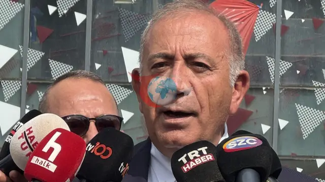 Gürsel Tekin'den Çarpıcı Kurultay Eleştirisi