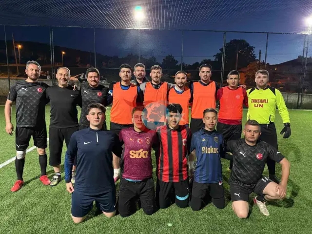 Tavşanlı'da Derbent FK Futbol Turnuvasının Galibi Oldu