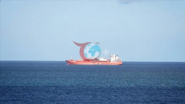 300 gəmi Hörmüz boğazından keçmək üçün müraciət edib
