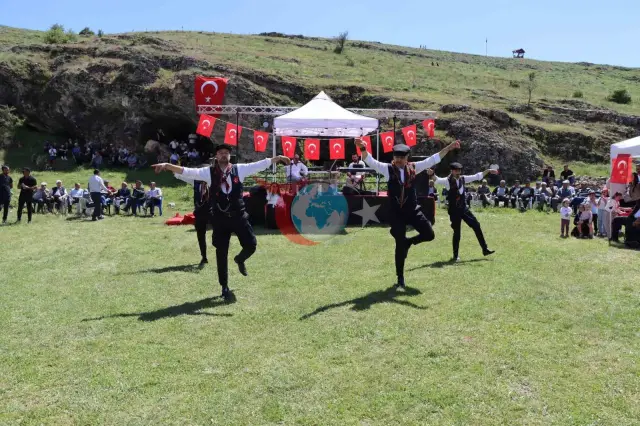 Eskişehir'de Bahar Şenliği ve Şalvar Gecesi Coşkusu