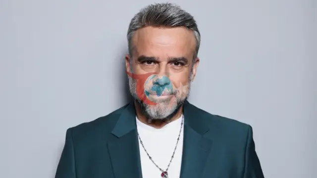 Bülent Serttaş'tan Yeni Hit: 'Eller Yukarı Teslim Ol'