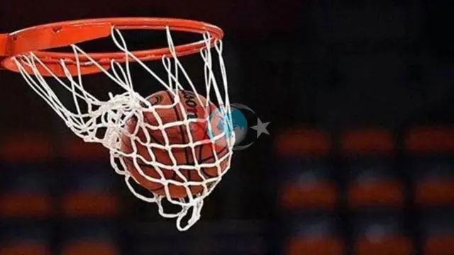 Анадолу Эфес Фенербахчені жеңіп, сериясын ұзартты