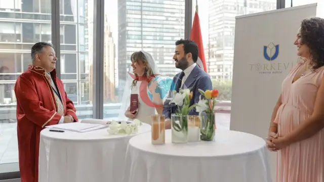 Hasan Can Kaya ve Duygu Karabaş Sürpriz Nikahla Evlendi