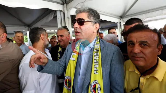 Fenerbahçe Seçiminde Aziz Yıldırım ve Hakan Safi Yarışıyor
