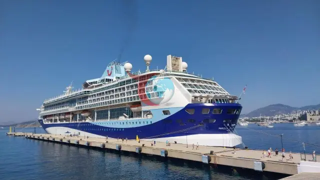 Lüks Kruvaziyer Marella Discovery Bodrum'da