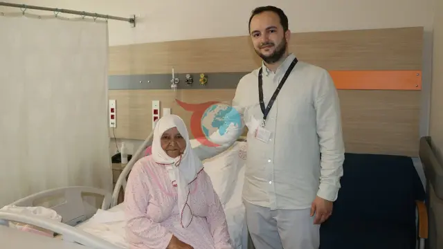 Яловадағы таңғаларлық ота: Нимет Ниннің өт қабынан 3000 тас жойылды!