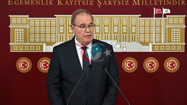 CHP'de Gerilim: Öztrak'tan Özgür Özel'e Sert Eleştiriler