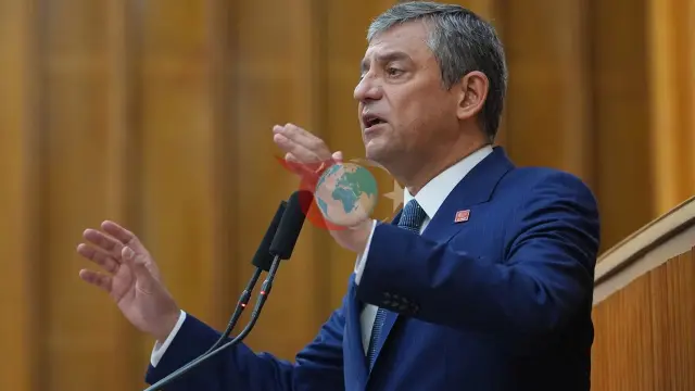 CHP Grup Toplantısında Özgür Özel'den Çarpıcı Açıklamalar