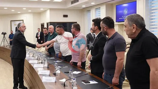 Vazir Ishikhan konchilarning talablarini baholadi