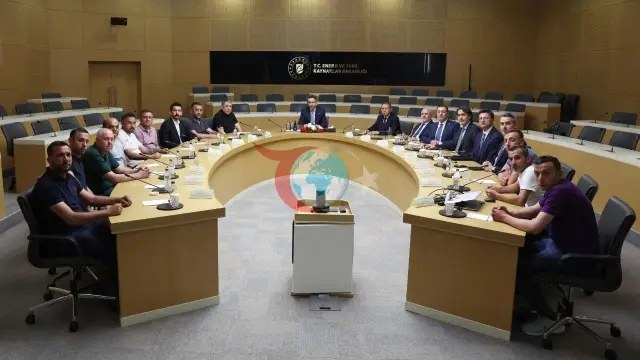 Vazir Bayraktar va Ishikxon konchilar muammolarini muhokama qildi