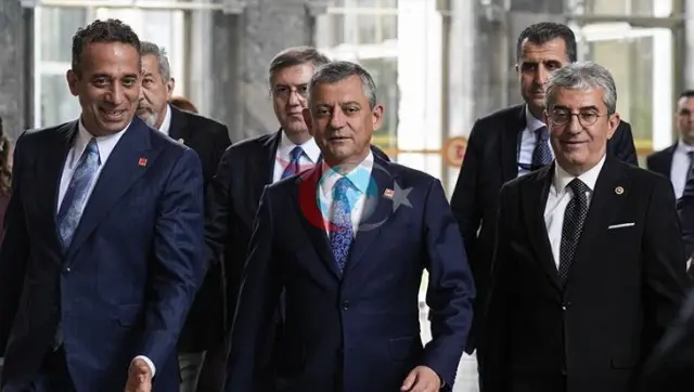 CHP'de İstifalar ve Kriz: Parti Meclisi Toplantısının Ayrıntıları