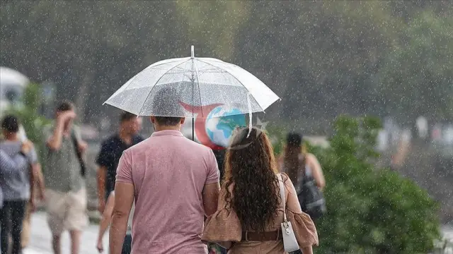 Stambula salkynlyk gelýär: Meteorologiýa duýduryş berýär, temperatura peseler