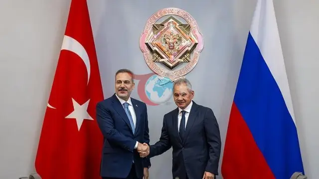 Xarici işlər naziri Fidan Moskvada Şoyqu ilə görüşüb