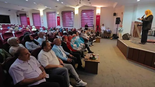 Kütahyada İncəsənətlə Cəmiyyətin Buluşduğu Mənalı Gecə