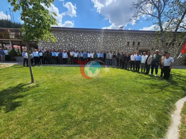 Tavas'ta Muhtarlar ve Başkan Tatık Hizmetler İçin Toplandı