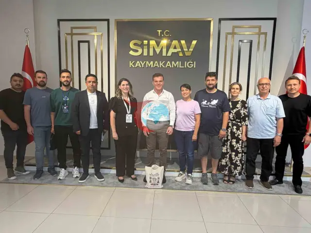 Simav'da Eğitimde Teknoloji: Yunan Uzmanlardan Özel Ziyaret