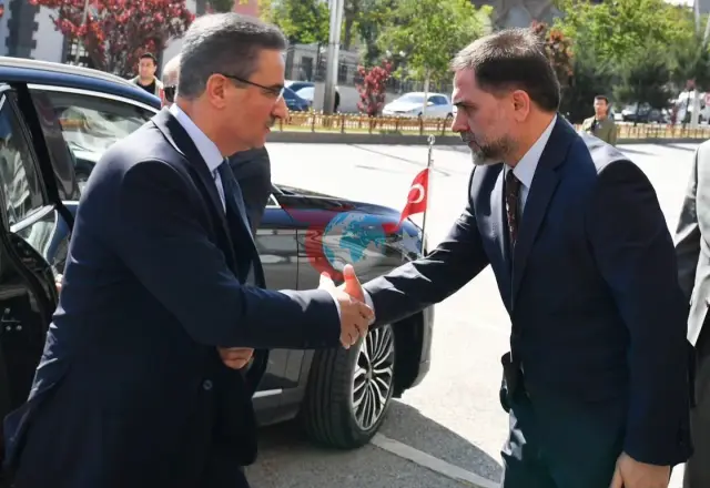 Vali Baruş'tan Yakutiye Belediyesi'ne Önemli Ziyaret