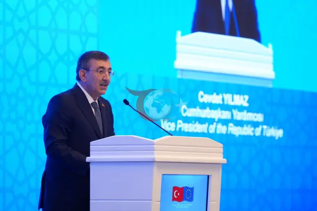 Cevdet Yılmazdan AB-yə aydın mesaj: Bərabər meyarlar mütləqdir