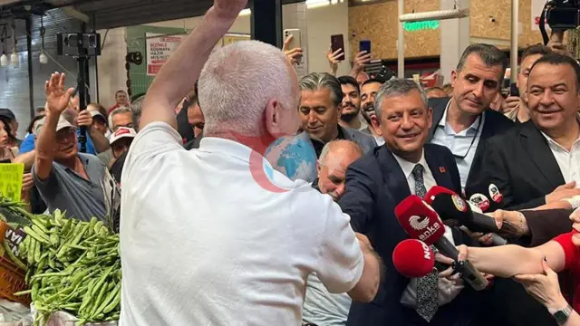 Özgür O'zel: CHP yana ko'chalarning zarbasini olishi kerak