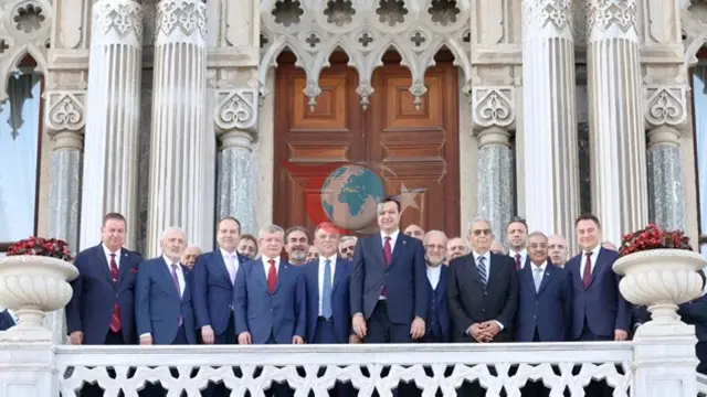Abdullah Gül'ün Siyasete Dönüş İddiaları Yeniden Gündemde
