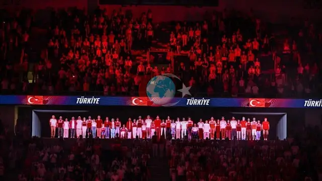 “Vodafone” 5G Hologram Tribune bilen woleýbol ýurtlary ligasyny goldady