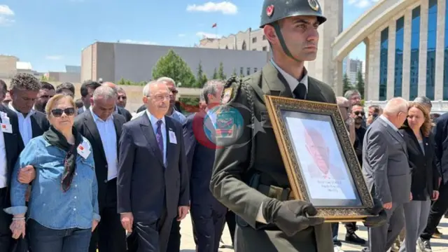 Kemal Kılıçdaroğlu, Ankara'daki Cenaze Törenine Katıldı