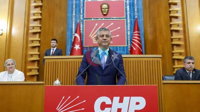 O'zg'ur O'zeldan CHP Kongressiga qo'ng'iroq: Yo'l topamiz yoki yo'l qilamiz