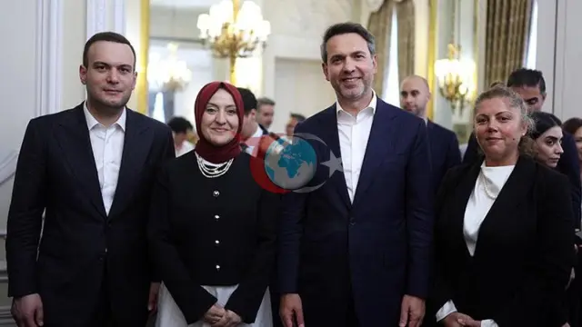Bakan Bayraktar, Londra'da Sıfır Atık Stratejilerini Paylaştı