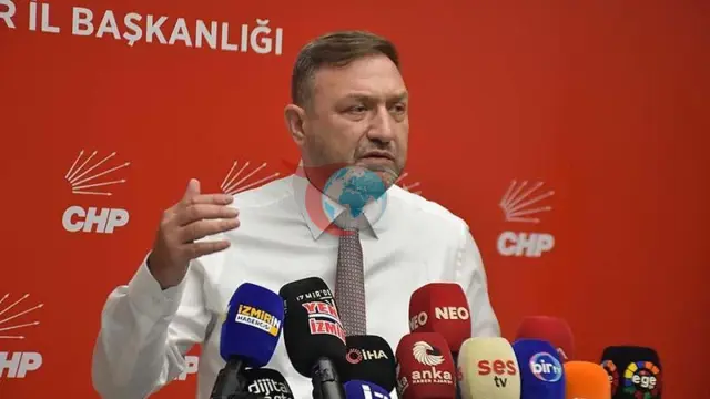 CHP İzmir'de Gümrükçü'den Tugay'a Yeniden Parti Daveti