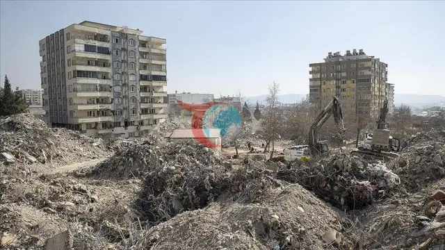Күбөлөр Кахраманмараштагы жер титирөөдөн жабыр тарткандардын атын атады